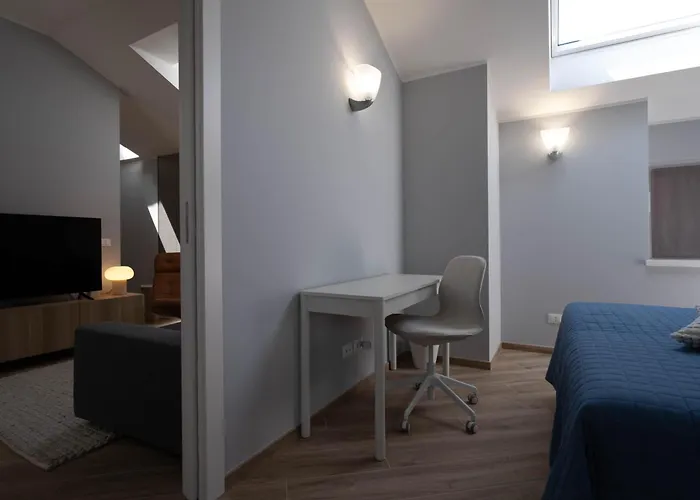 Riverview - New In Lejlighed Lecco