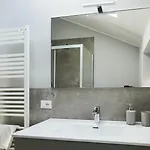 Riverview - New In Appartement