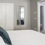Riverview - New In Appartement Lecco
