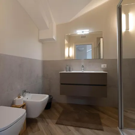 Riverview - New In Appartement *