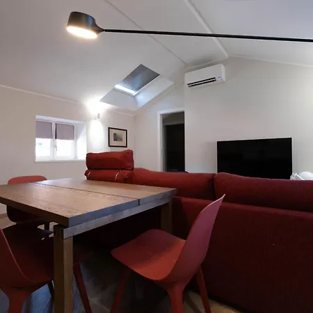 Riverview - New In Appartement *