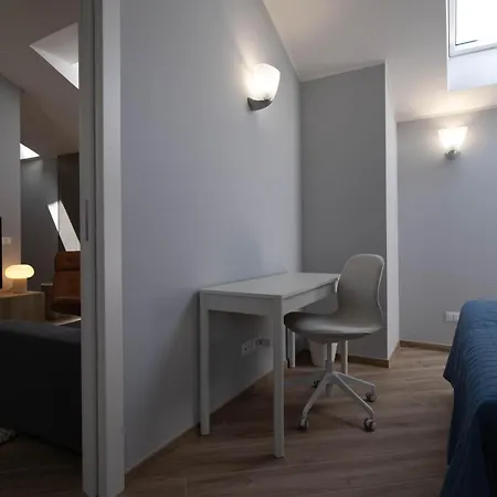 Riverview - New In Appartement Lecco