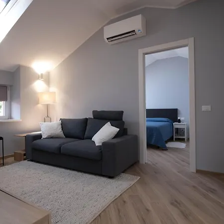 Riverview - New In Appartement Lecco