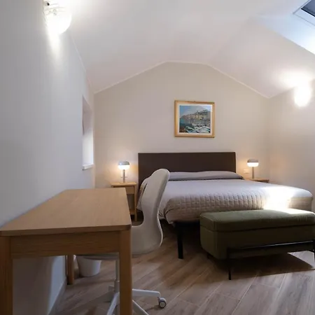 Riverview - New In Apartment Lecco