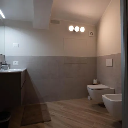 Riverview - New In Apartment